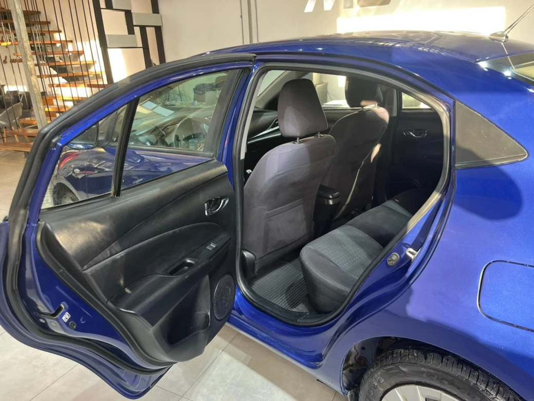 imagen 0 de vehiculo con id 2166